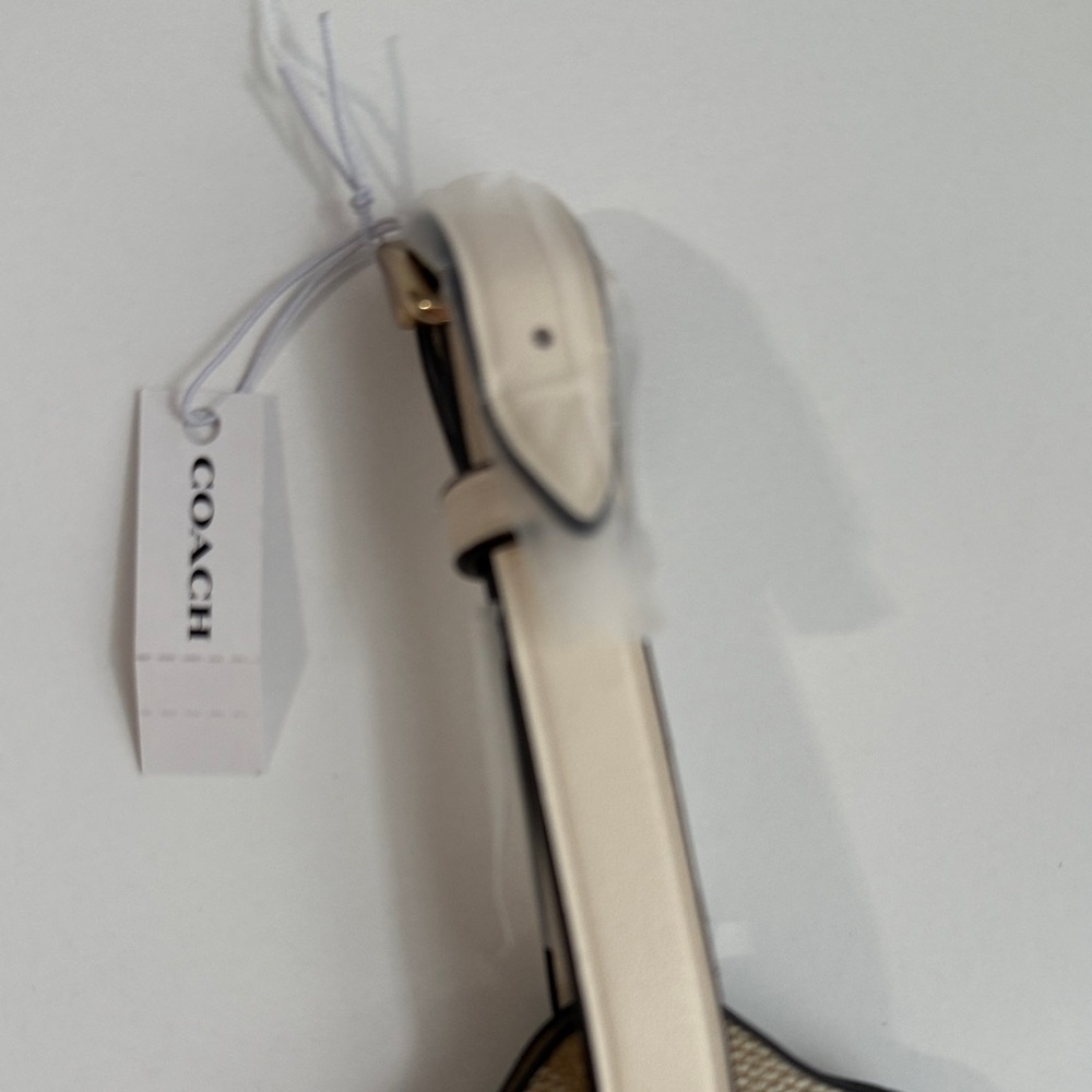 Coach Tan and Cream Luggage Tag - Picture 2 of 5